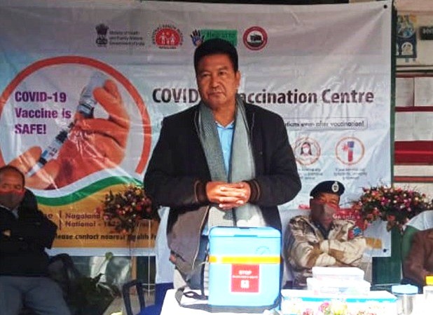 DC Longleng, M Shayung Phom launches the COVID-19 vaccination at District Hospital on January 16. (DIPR Photo)